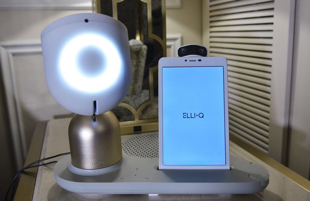 ElliQ, robot della Intuition Robotics