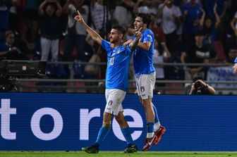 Lorenzo Pellegrini esulta dopo aver segnato il gol del momentaneo 1-0