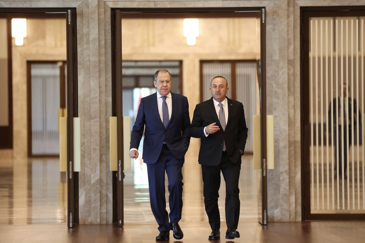 Mevlut Cavusoglu e Serghei Lavrov