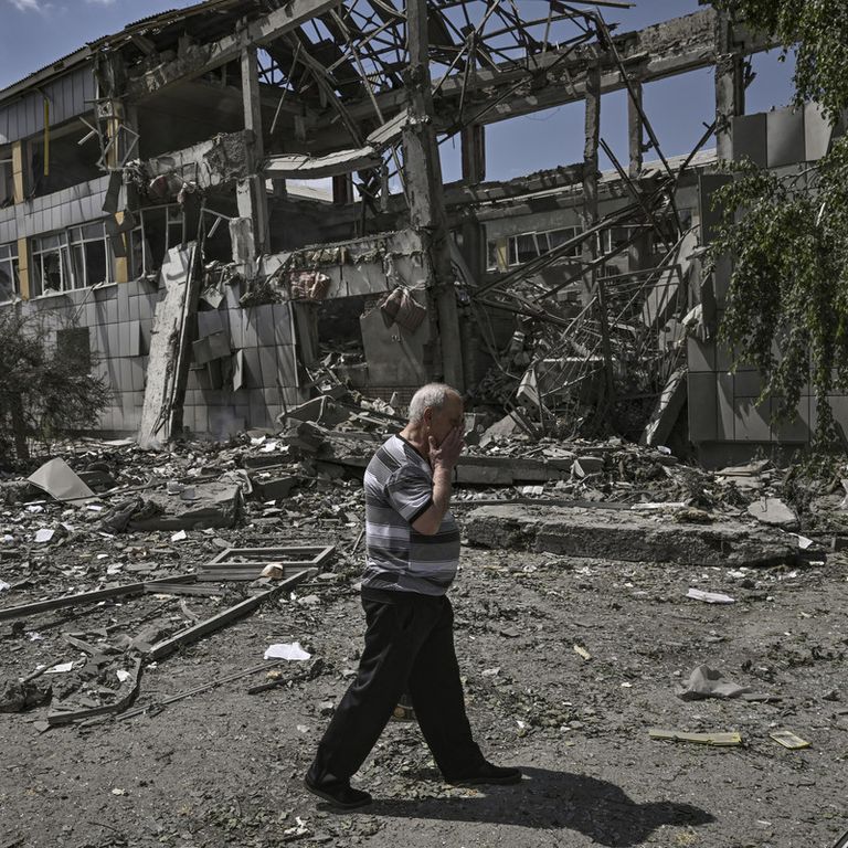 Edificio distrutto dai bombardamenti a Bakhmut&nbsp;