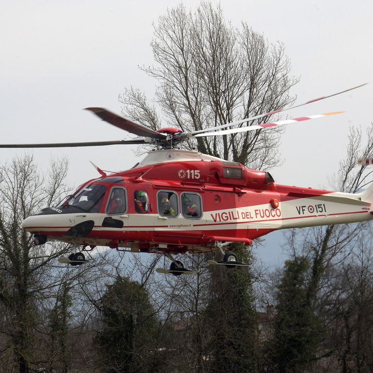 Un elicottero dei vigili del fuoco&nbsp;