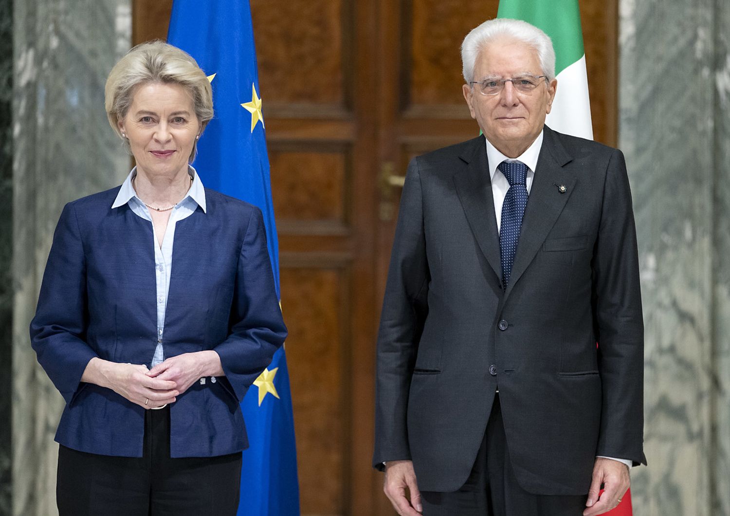 Il presidente Sergio Mattarella con la presidente della Commissione Europea Ursula von der Leyen&nbsp;