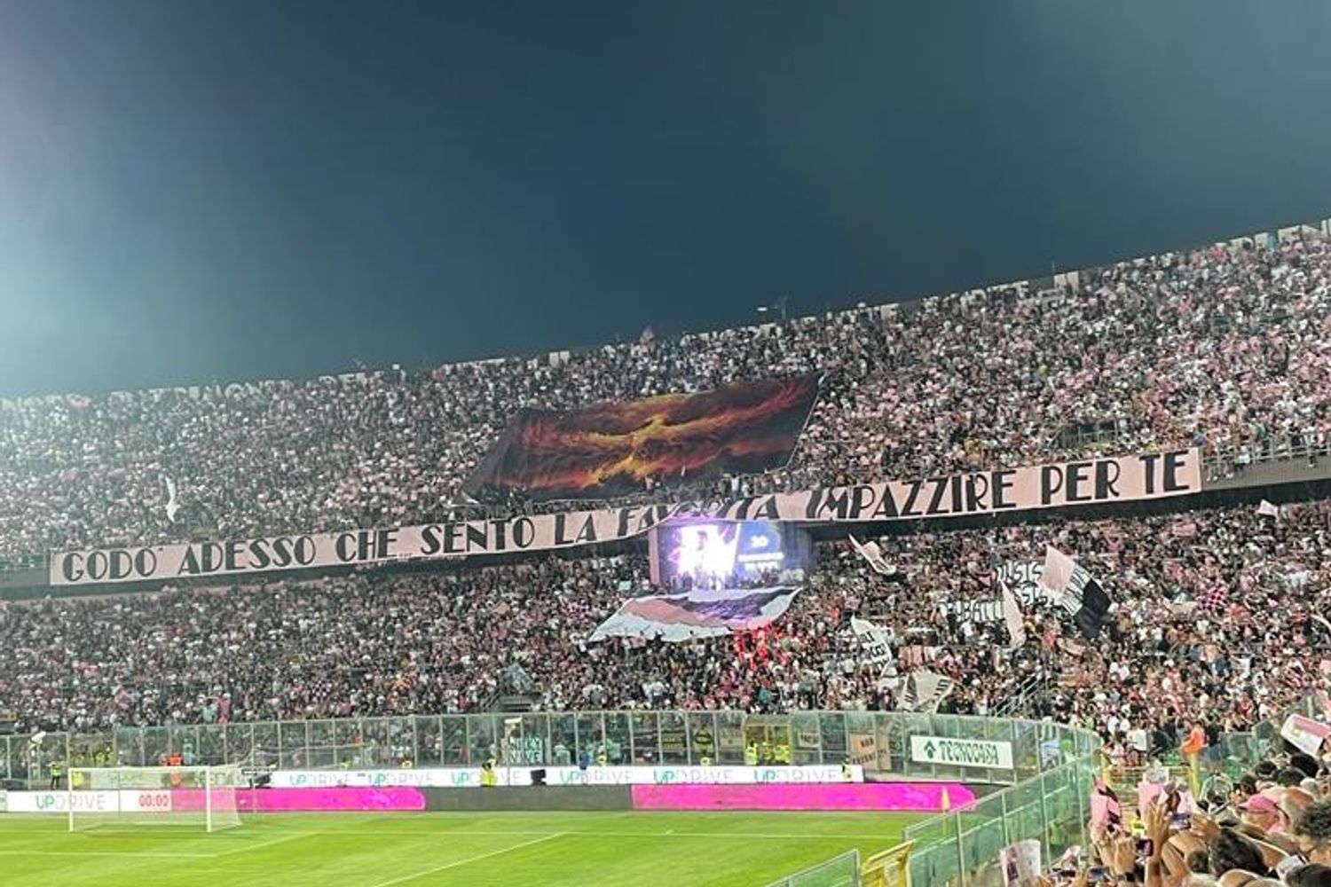 Lo stadio Renzo Barbera. Alla Favorita tutto esaurito per la finale dei play-off per la promozione in Serie B