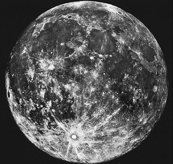 Immagine della Luna ripresa con un telescopio dalla Terra&nbsp;