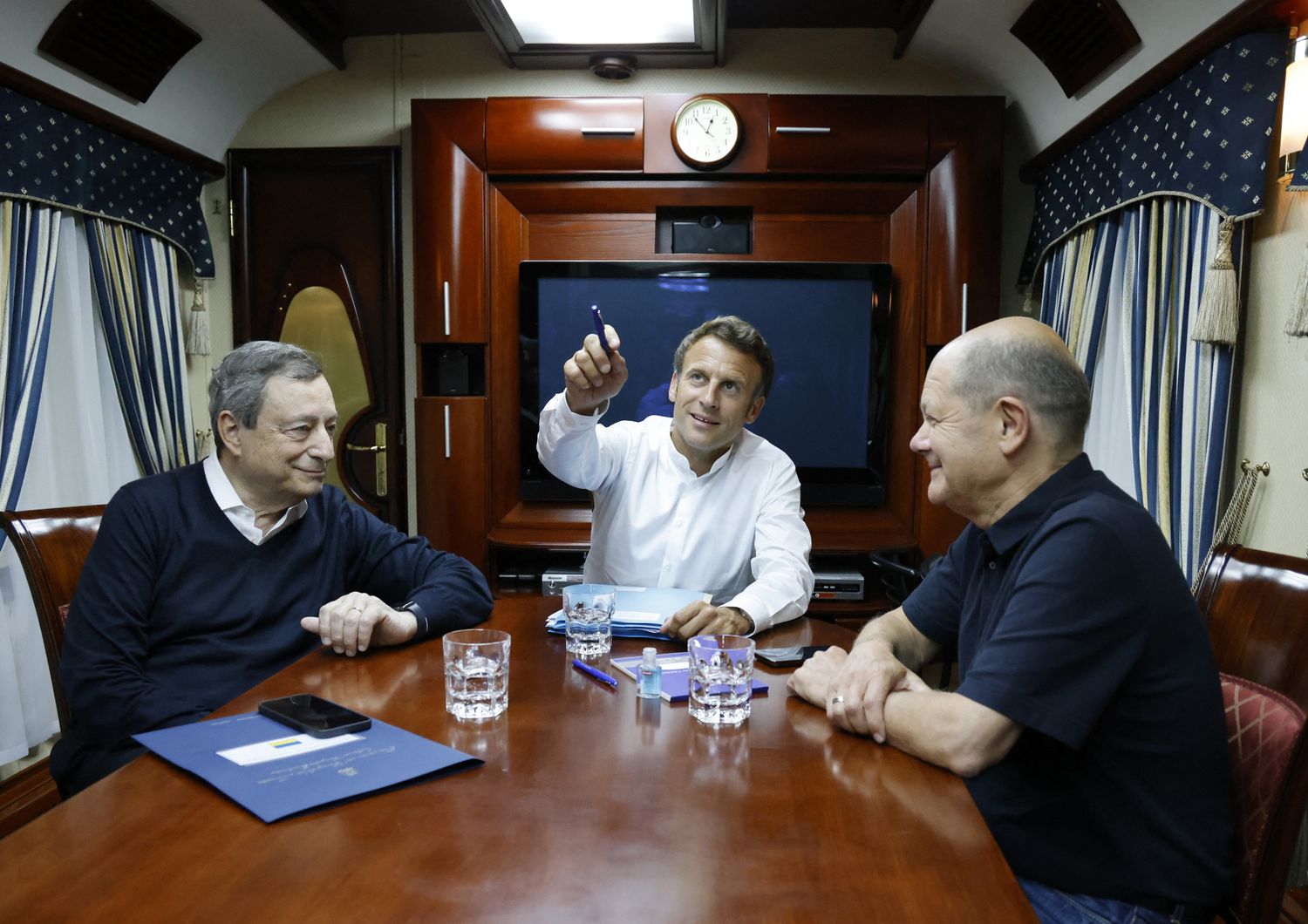 Draghi, Macron e Scholz in viaggio verso Kiev