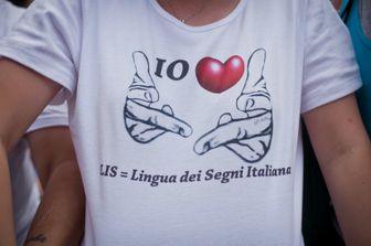 sardegna sperimenta primo traduttore automatico lingua segni per sordi