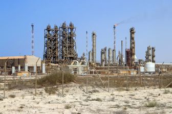 interruzioni forniture Libia fanno salire prezzi petrolio