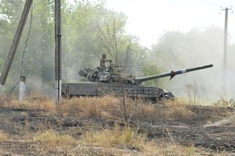 Un carro in azione nella regione di Lugansk