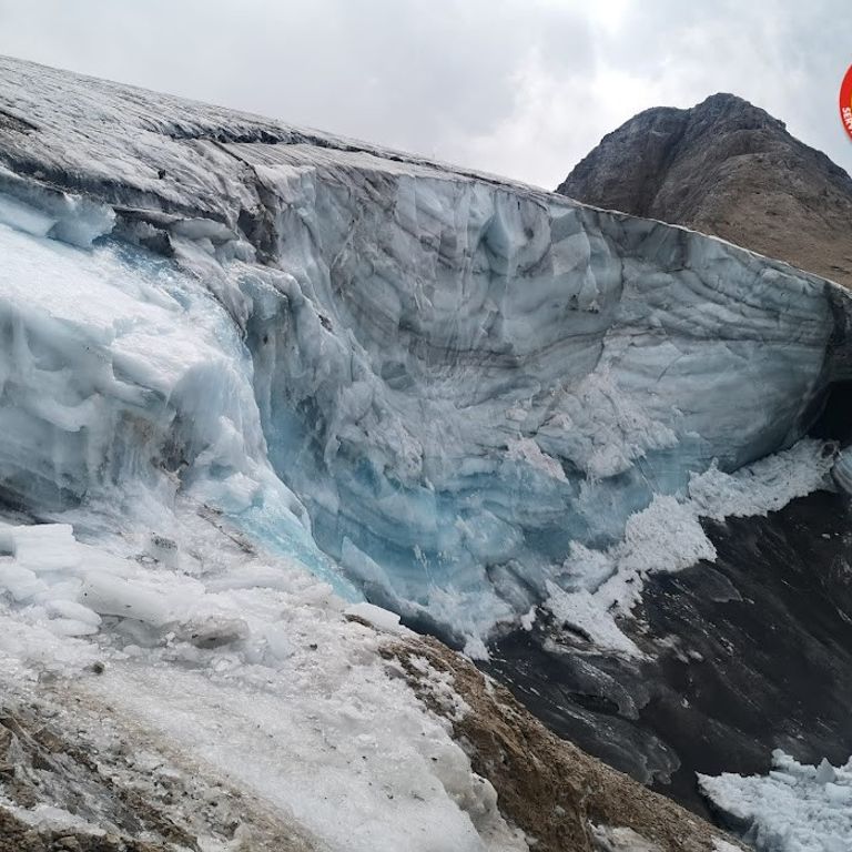 Marmolada, seracco crollato