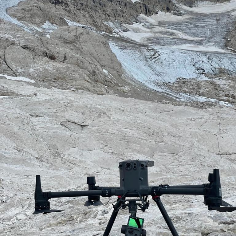 L'uso dei droni per le ricerche sulla Marmolada
