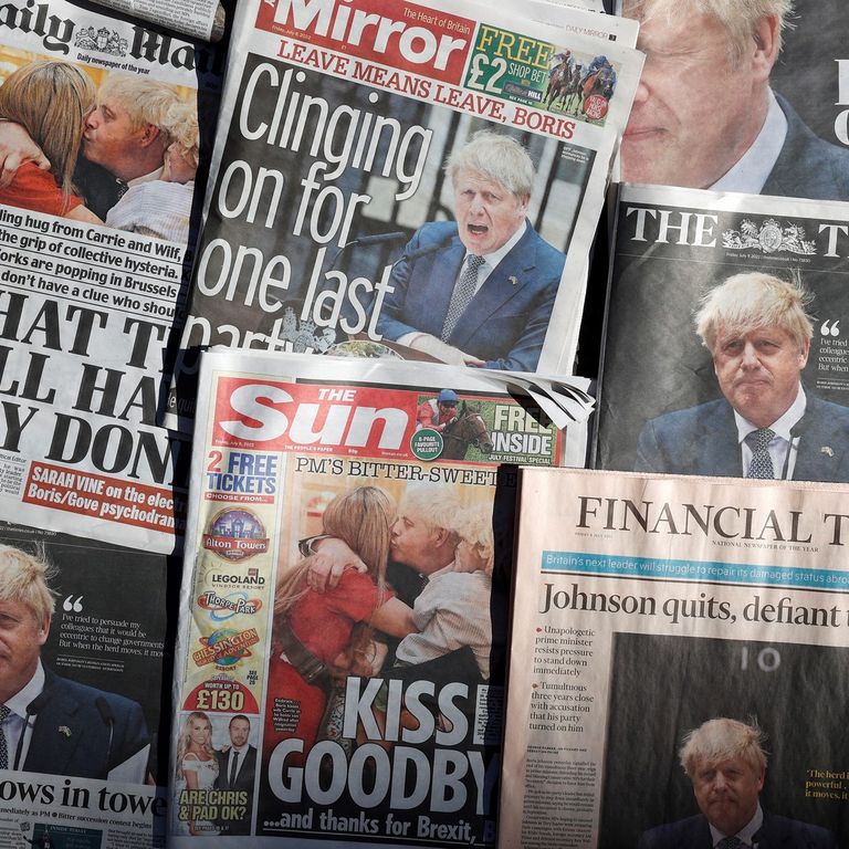 Giornali inglesi sugli scandali intorno a Boris Johnson