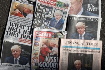Giornali inglesi sugli scandali intorno a Boris Johnson