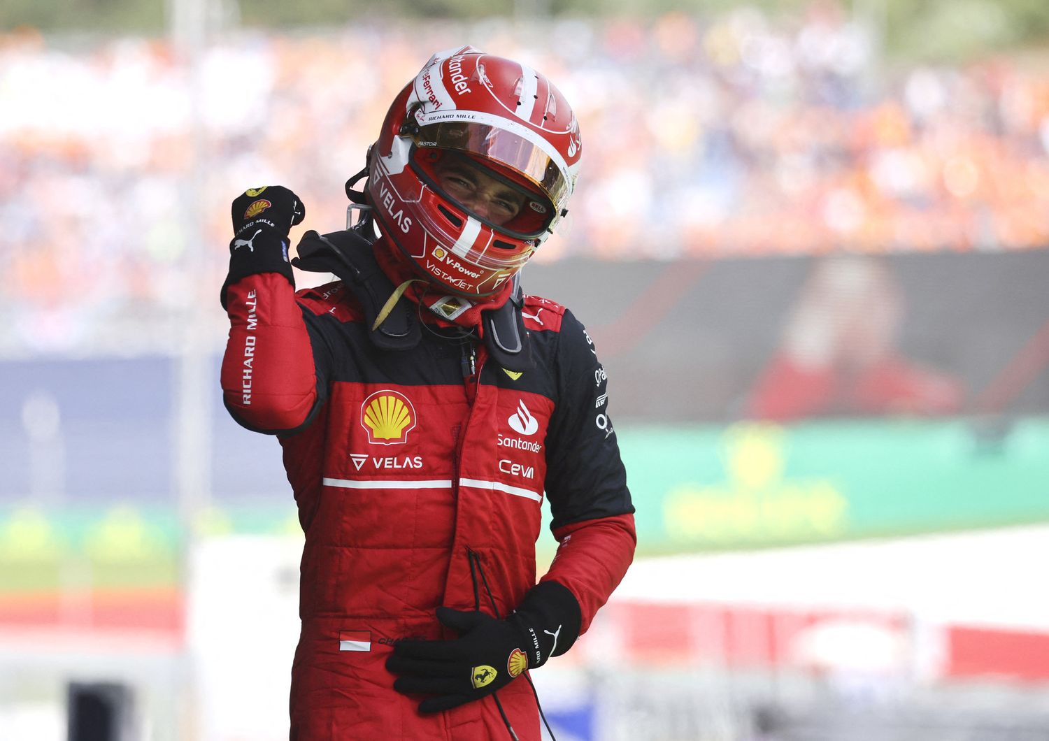 leclerc trionfa in austria davanti a verstappen