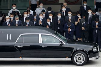 Abe funerali addio ex premier