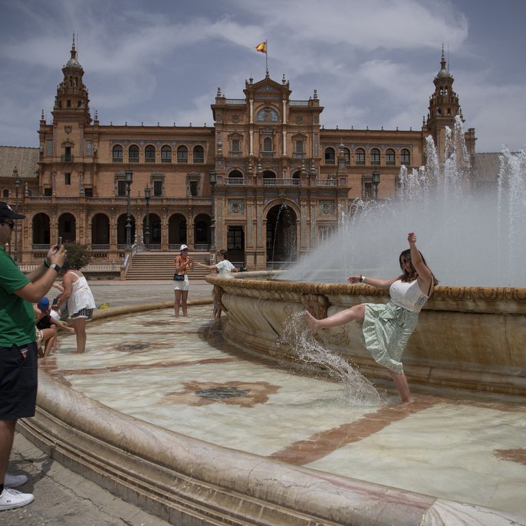 L'ondata di caldo ha colpito Siviglia, in Spagna