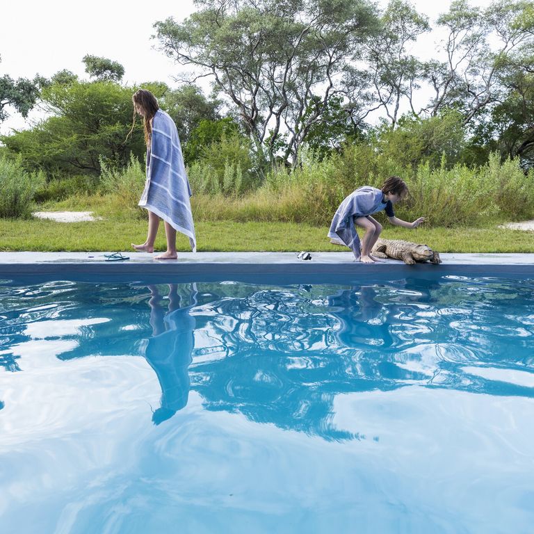 Bambini in piscina