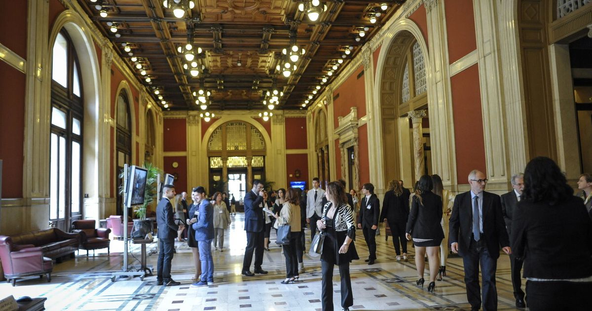 Il centrosinistra pressa Meloni su Trump. Schlein scrive alla premier danese