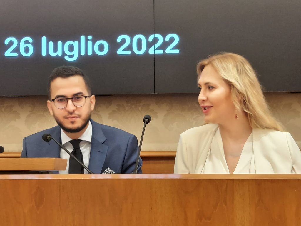 Mohamed Hamuda e la giornalista Vanessa Tomassini