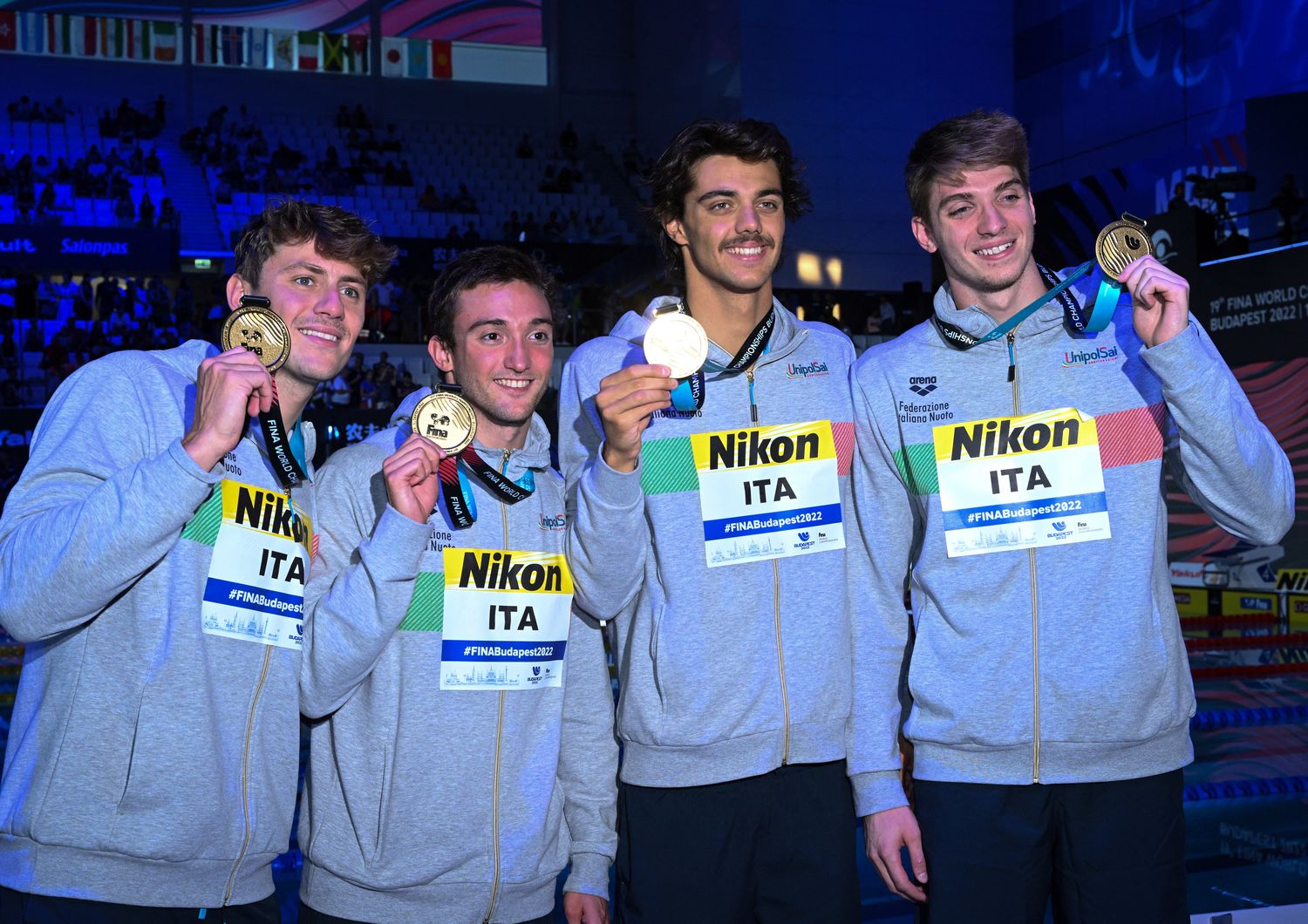 Gli atleti italiani vincitori della medaglia d'oro per la 4X100 mista a Budapest&nbsp;&nbsp;
