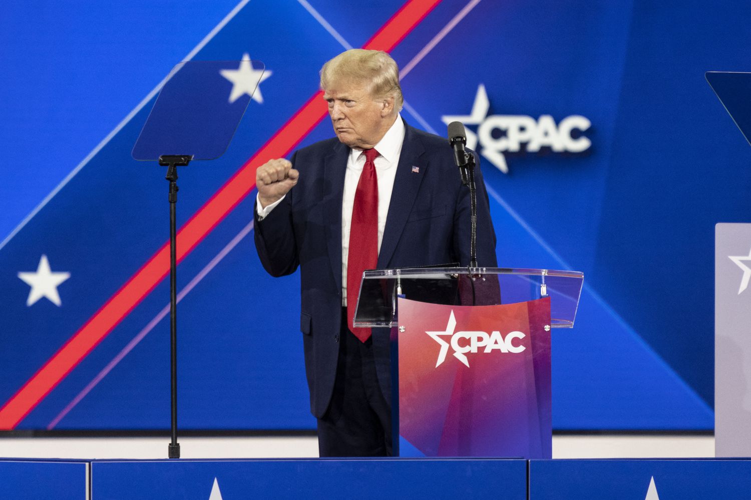 Donald Trump alla conferenza CPAC di Dallas