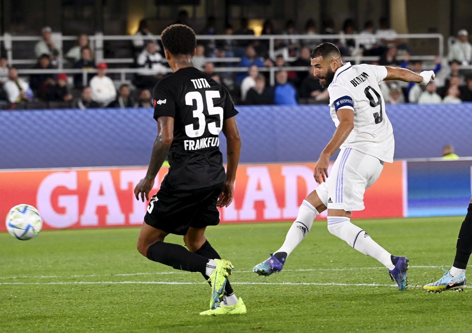 Karim Benzema segna il gol del 2-0
