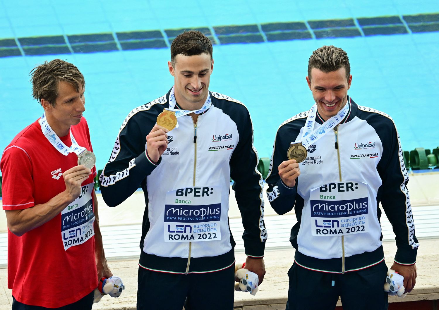 Alberto Razzetti (oro) e Pier Andrea Matteazzi (bronzo) sul podio dei 400 misti