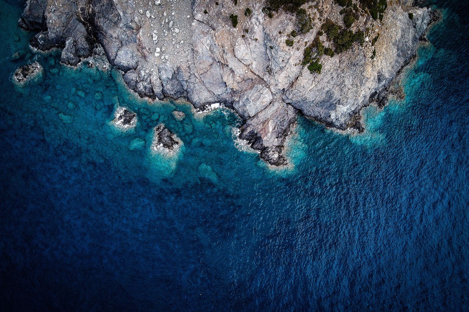 Zona ricca di scogli dell&rsquo;isola d&rsquo;Elba