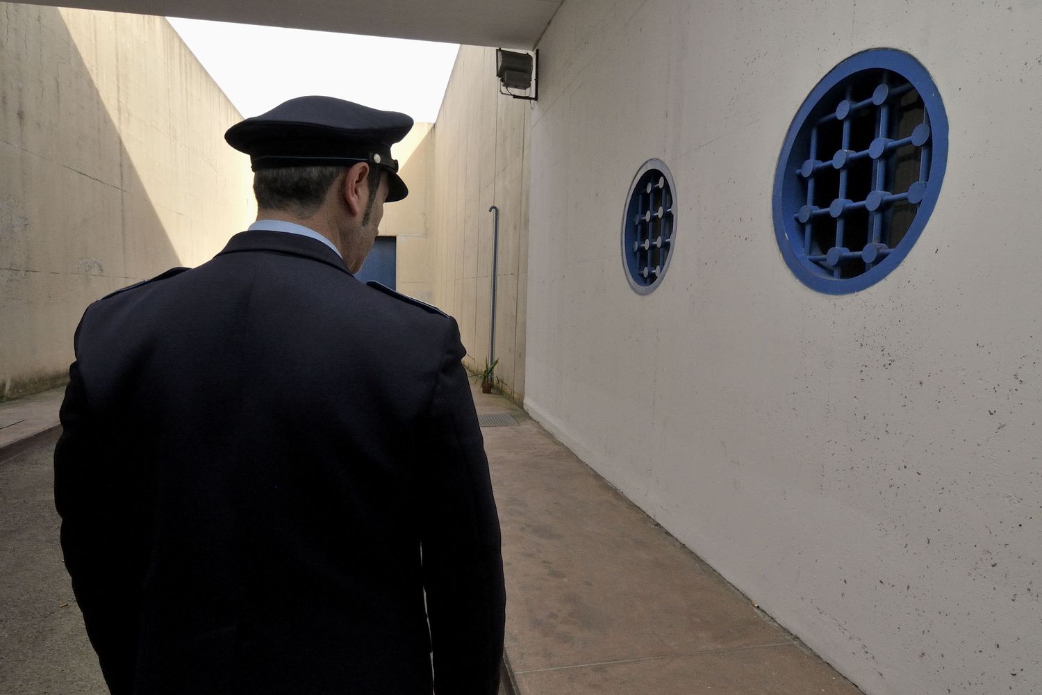 &nbsp;Un agente della polizia penitenziaria