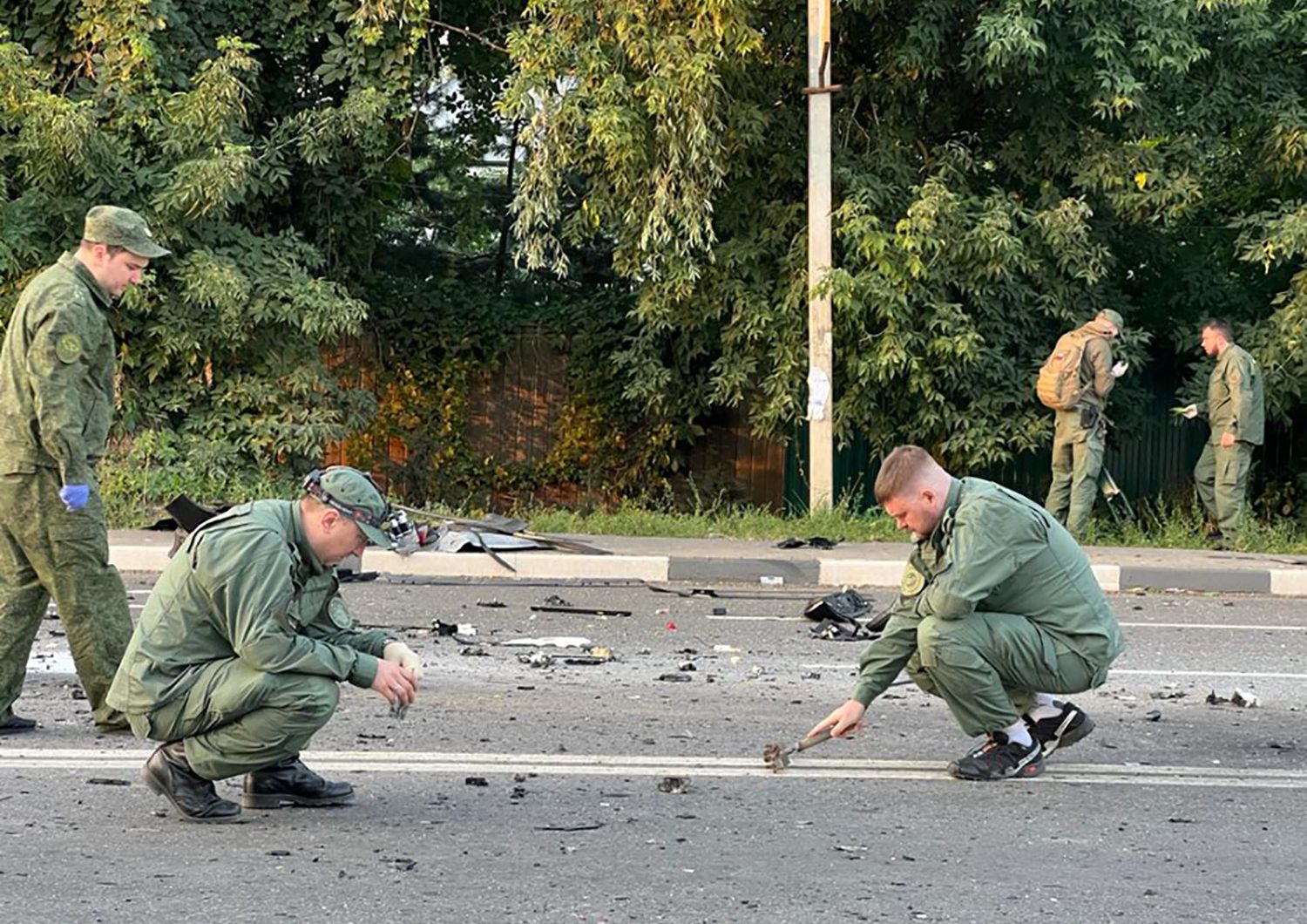 I rilievi sul luogo dell'attentato ad Aleksandr Dugin in cui ha perso la vita la figlia Darya
