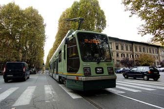 Un tram della linea 19 a Roma