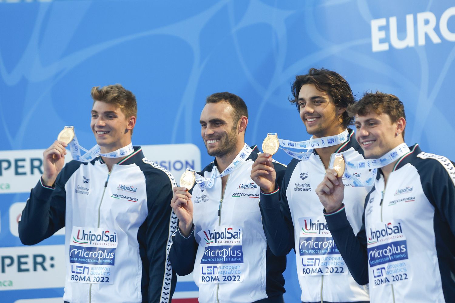 gli italiani Alessandro Miressi, Matteo Rivolta, Thomas Ceccon e Nicolo Martinenghi sul podio.&nbsp;