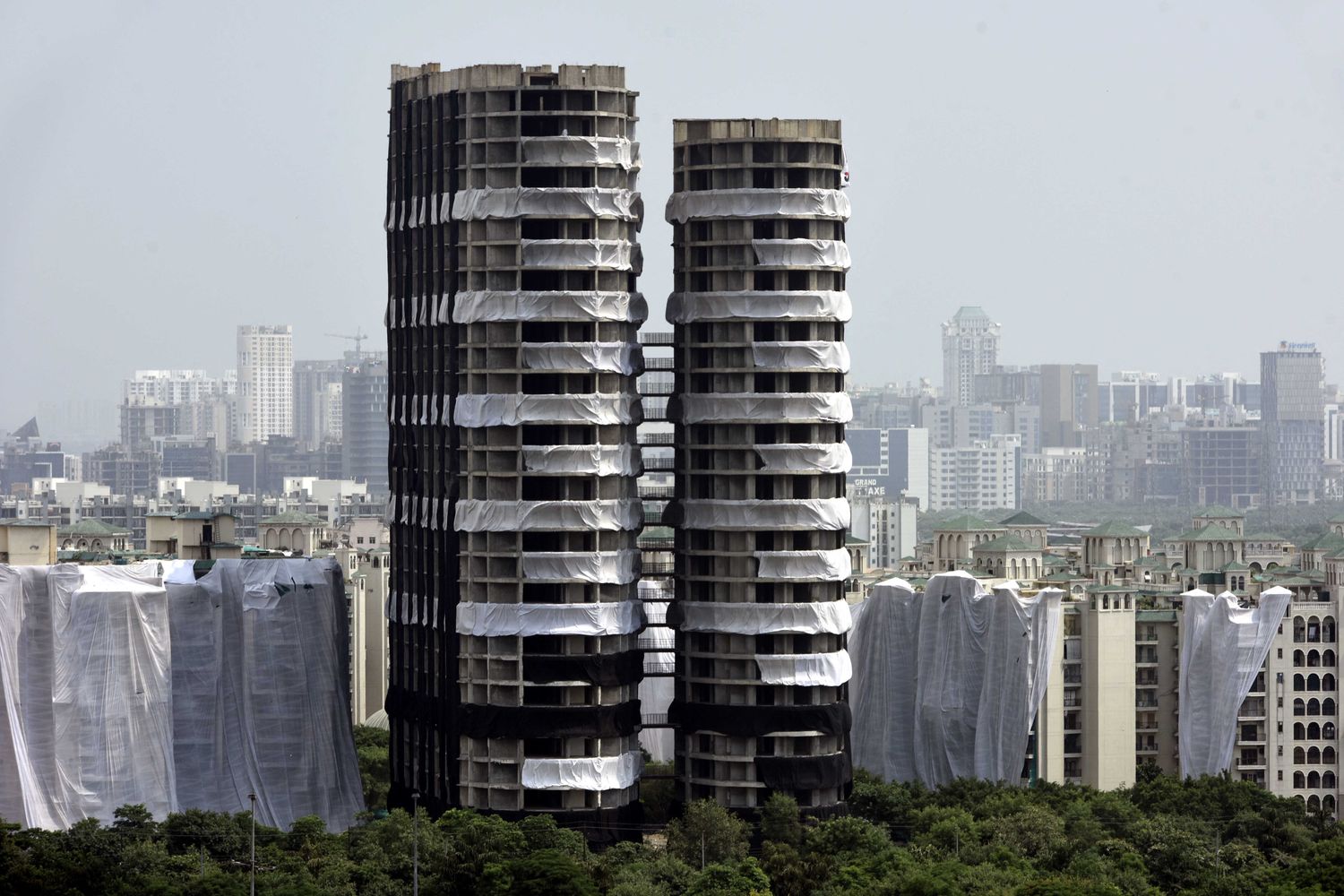 Le Twin Towers &quot;illegali&quot; di Nuova Delhi