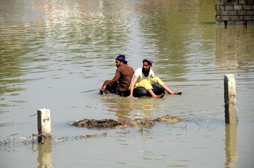 Sfollati per le alluvioni in Pakistan
