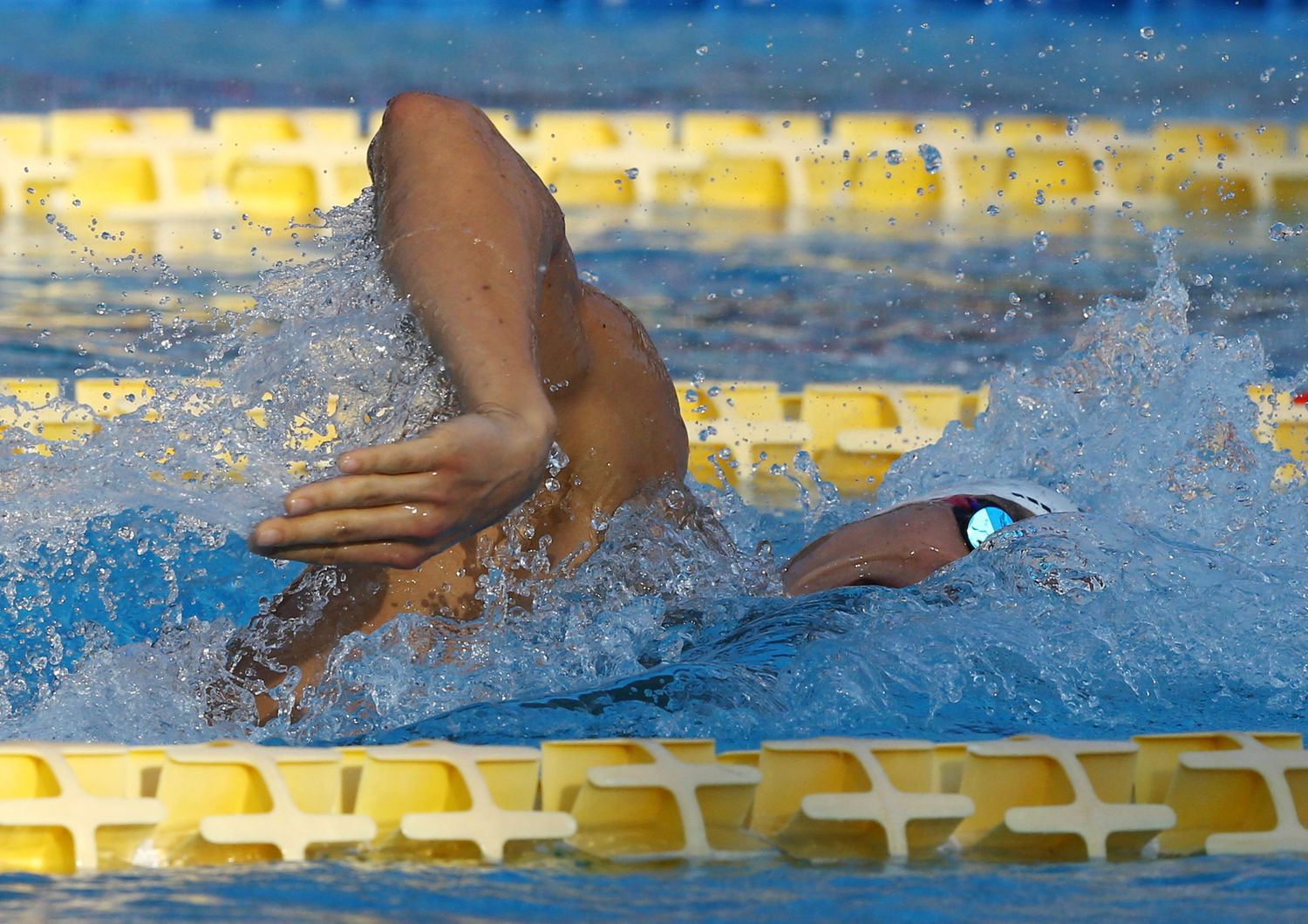 piscine francia chiudono per bollette troppo care