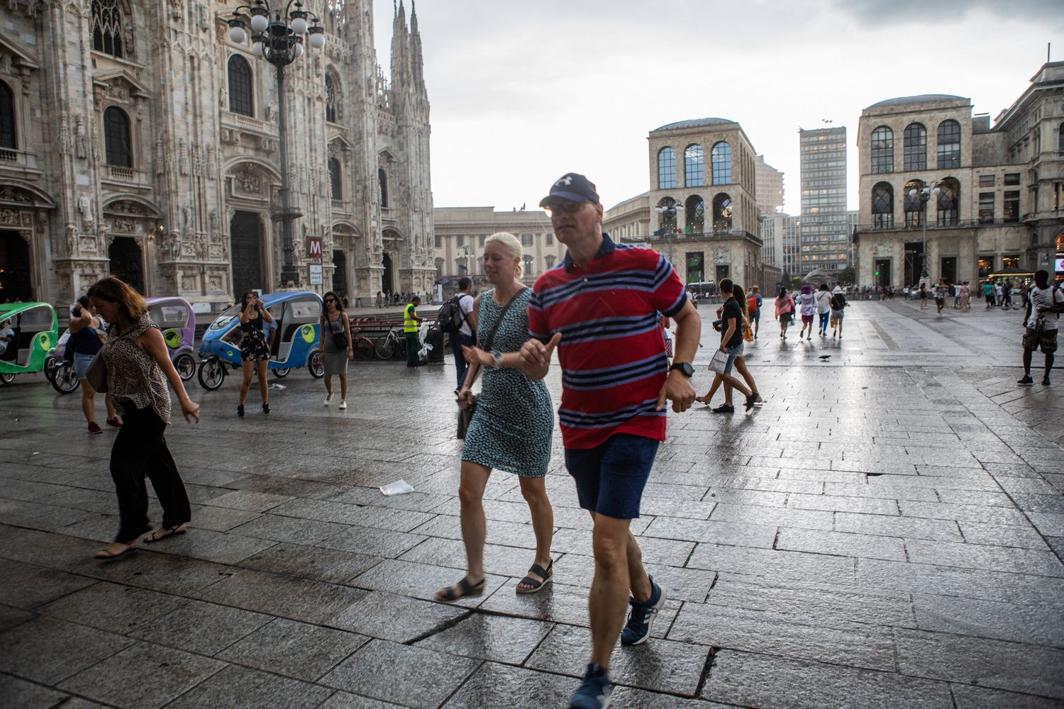 Acquazzone a piazza Duomo