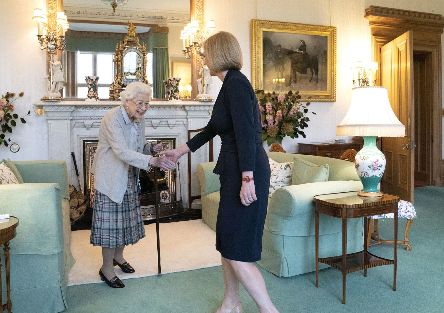 La regina Elisabetta e la neo Premier britannica Liz Truss&nbsp;