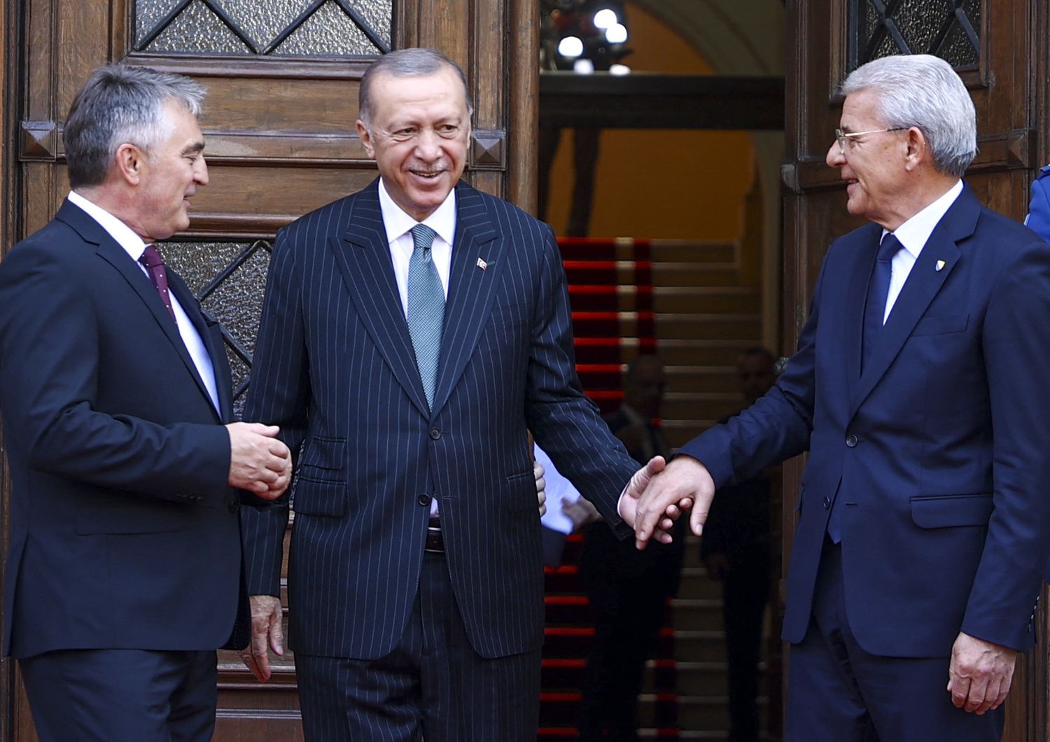 Recep Tayyip Erdogan con il presidente bosniaco Sefik Dzaferovic e Zeljko Komsic&nbsp;