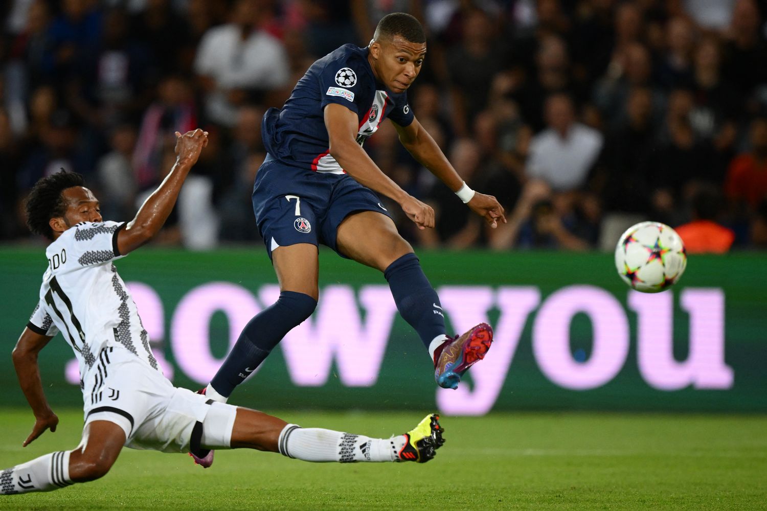 Mbapp&eacute;, Psg-Juve