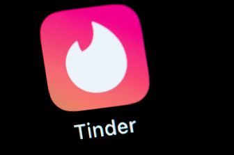 compie 10 anni tinder social appuntamenti