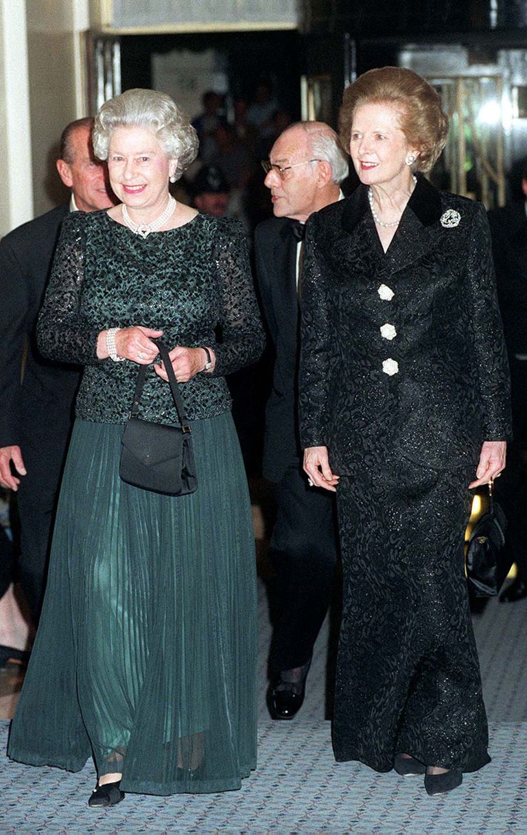 1995 - La regina Elisabetta con l'ex premier Margaret Thatcher&nbsp;<br />