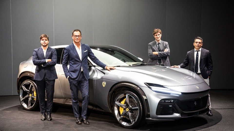 Il team di Manzoni, Senior President del Design Ferrari