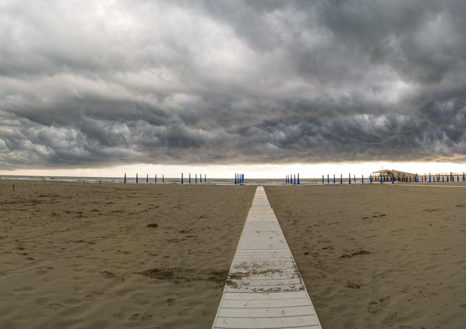 Maltempo sulla costa della Versilia