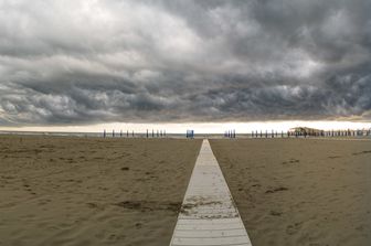Maltempo sulla costa della Versilia