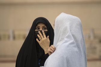 Ragazze iraniane con il velo
