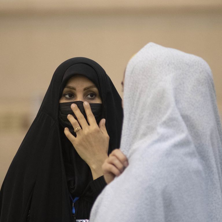 Ragazze iraniane con il velo