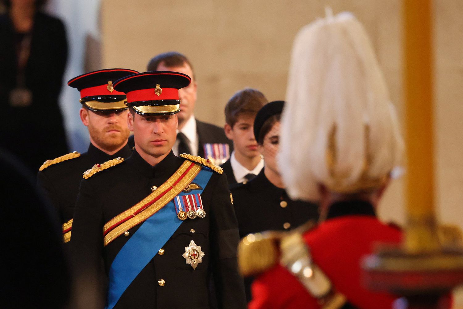 William e Harry alla veglia della regina&nbsp;