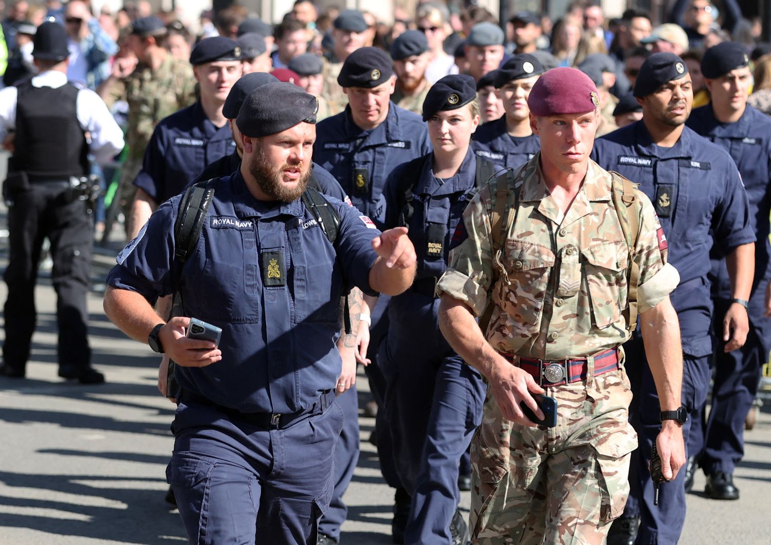 Londra 10.000 militari schierati per funerali