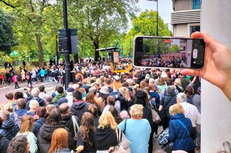 Londra in strada per i funerali di Elisabetta II