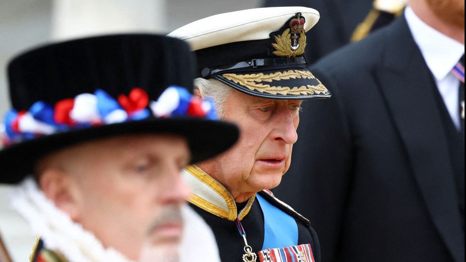 &nbsp;Carlo III assiste al funerale della regina Elisabetta