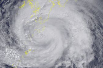 Il tifone Nanmadol